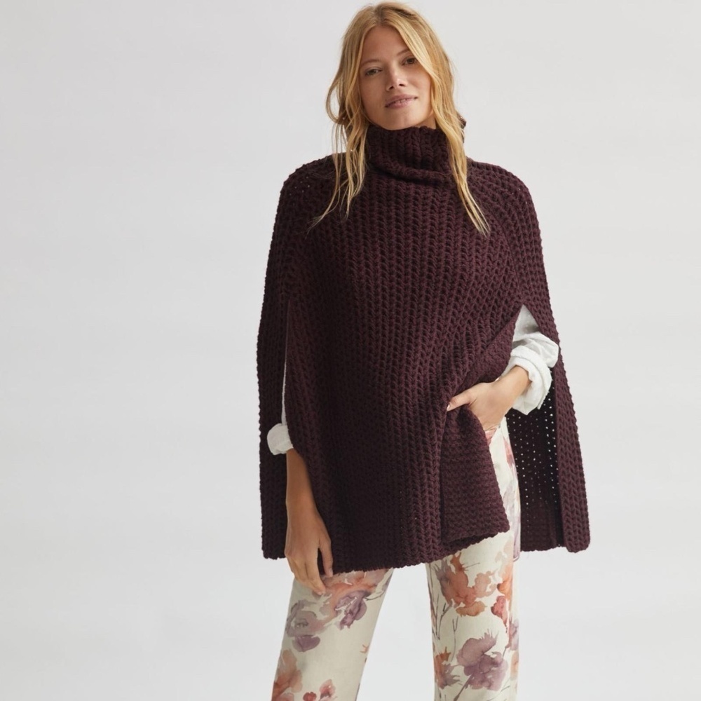 NWT Anthropologie Bell-Sleeve Poncho in Wine